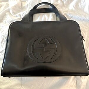 GUCCI Hand Bag Patent leather with COA - pre loved